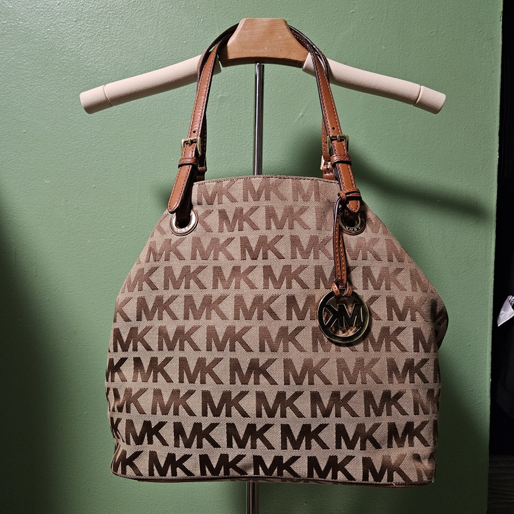 MICHAEL KORS BROWN MEDIUM CARRYALL TOTE JET SET TRAVEL GRAPHIC LOGO‎ BAG